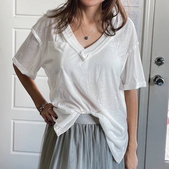 021 Black V neck Pocket Raw Detail Short Sleeve Oversized Tee - Picture 13 of 17